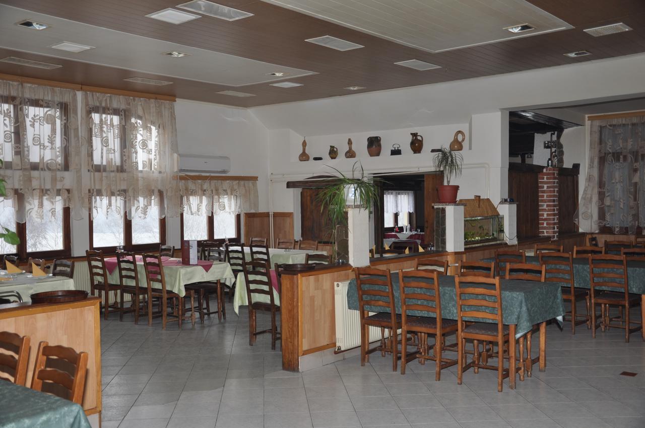 Bed and Breakfast Mm Narcis Vlasina Rid Exteriér fotografie