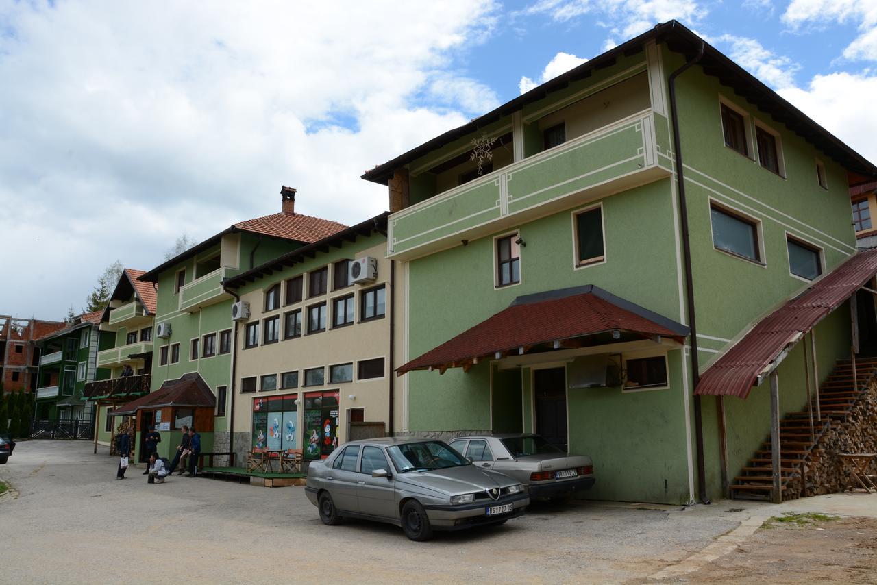 Bed and Breakfast Mm Narcis Vlasina Rid Exteriér fotografie