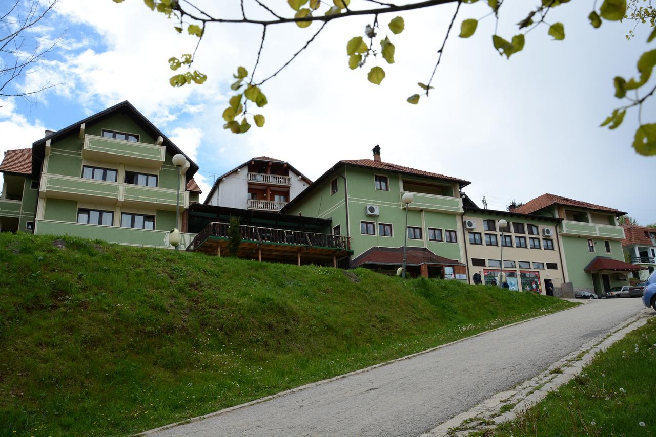 Bed and Breakfast Mm Narcis Vlasina Rid Exteriér fotografie