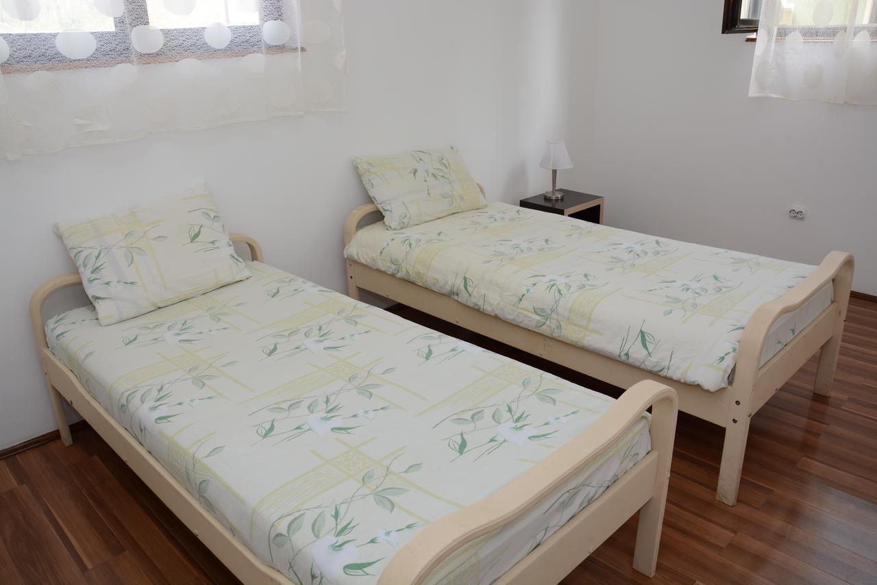 Bed and Breakfast Mm Narcis Vlasina Rid Exteriér fotografie